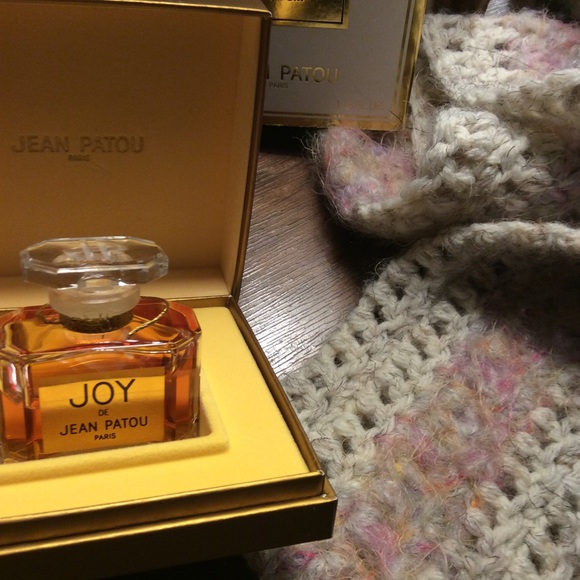 JOY Jean Patou 15ml. 1/2 fl. oz. - Picture 6 of 9